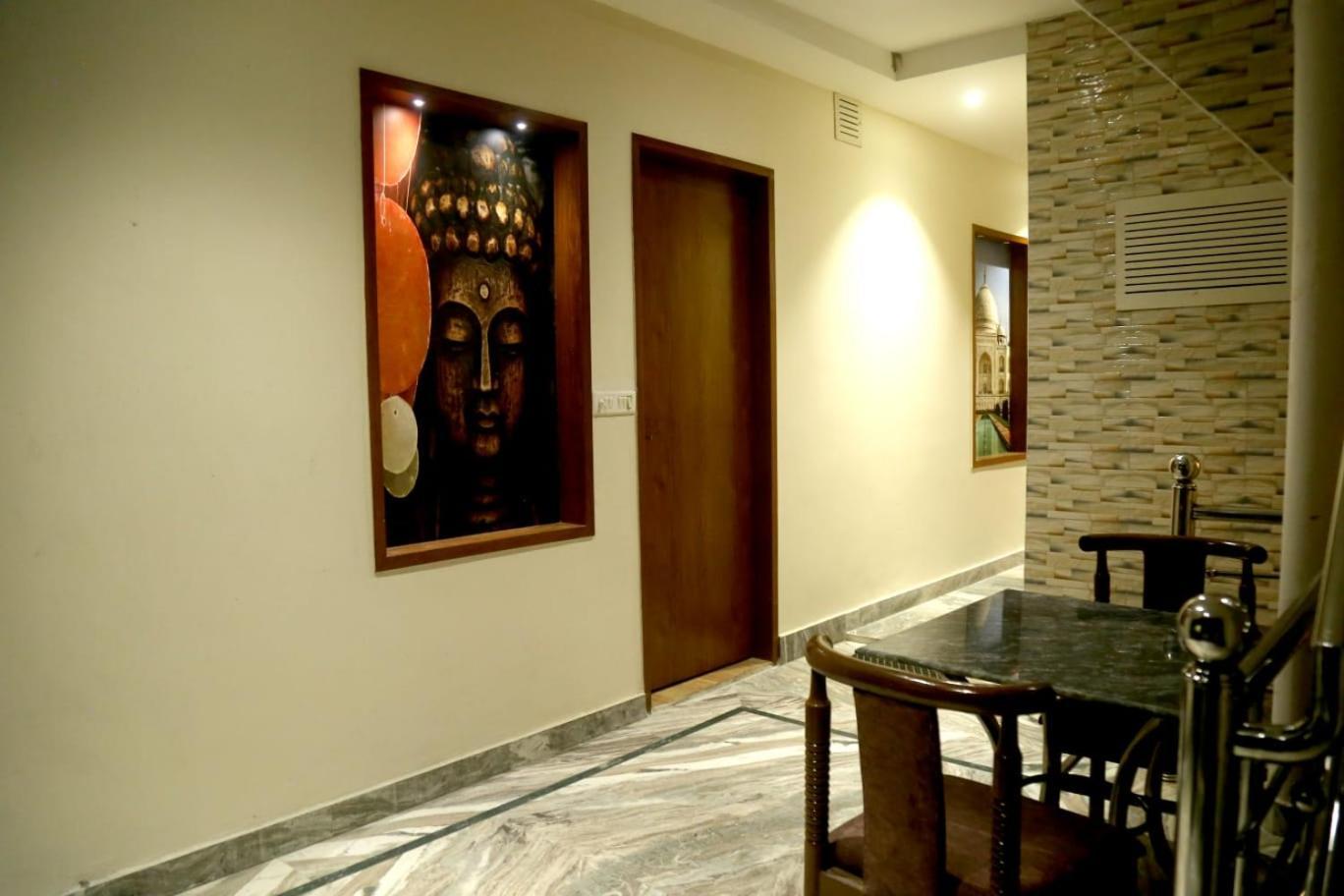 Pyrenees Homestay Agra  Exteriér fotografie