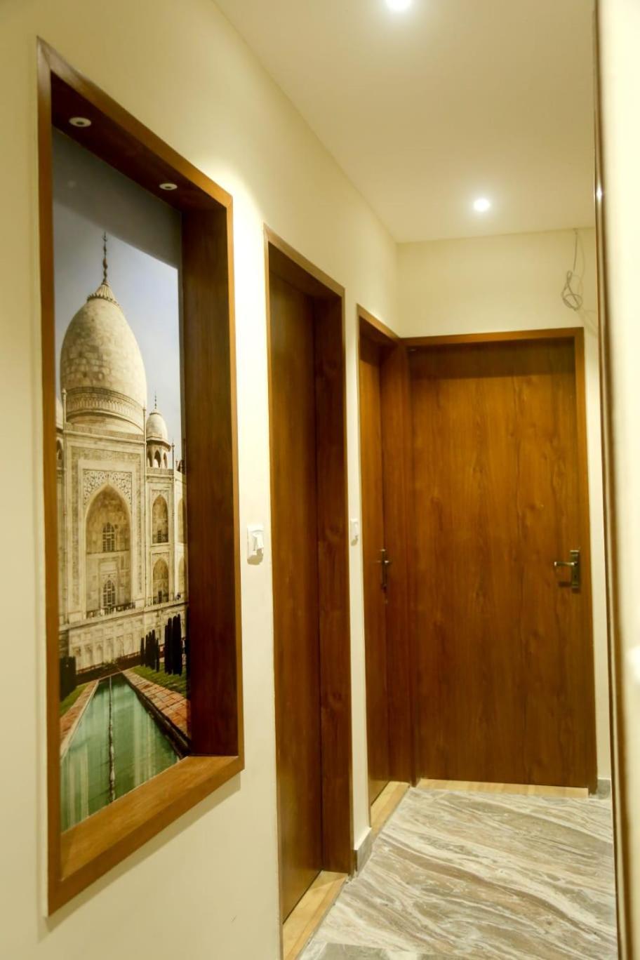 Pyrenees Homestay Agra  Exteriér fotografie