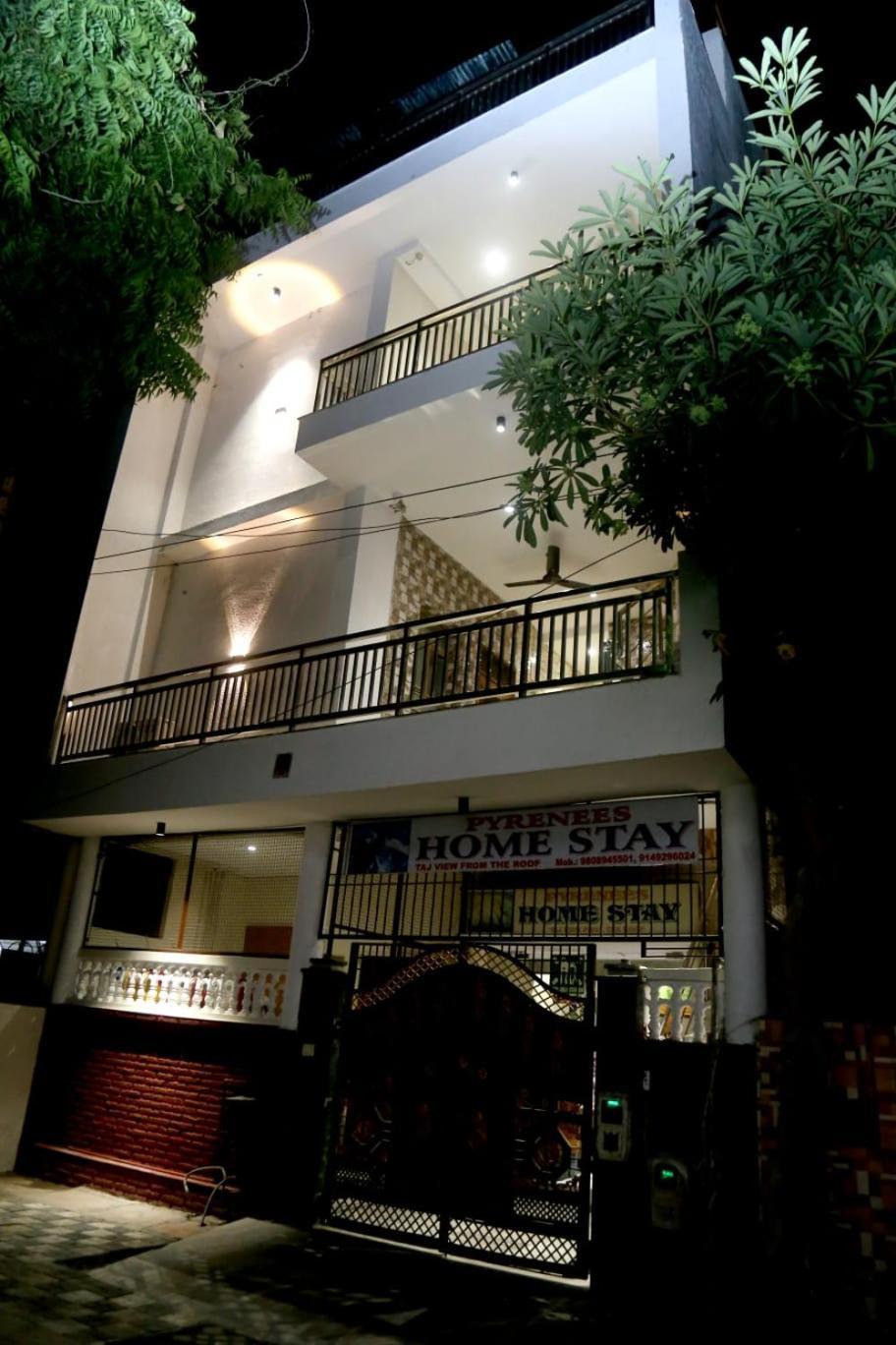 Pyrenees Homestay Agra  Exteriér fotografie