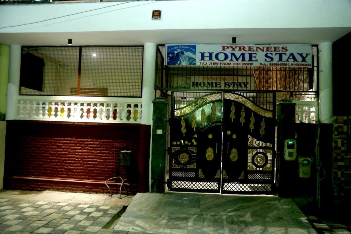 Pyrenees Homestay Agra  Exteriér fotografie